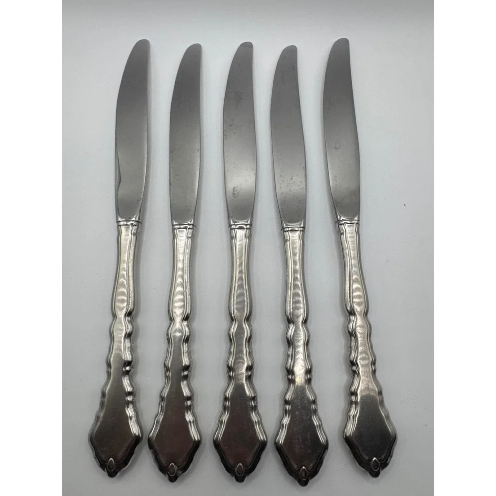 Oneida Royal Chippendale Stainless Dinner Knives Set of 5 Glossy Scalloped Edge